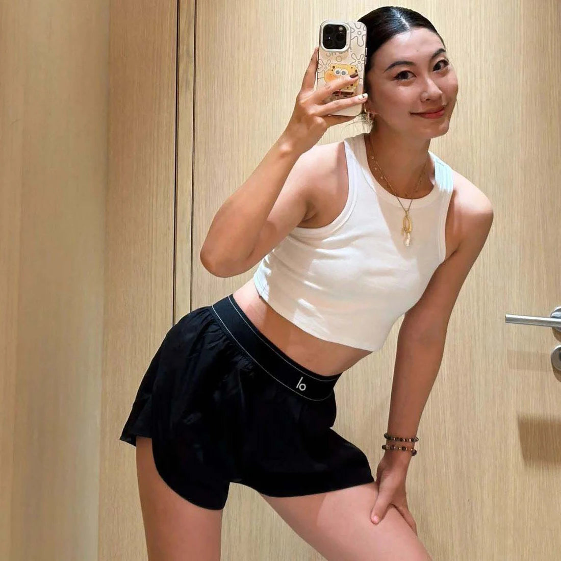 Women Athletic Shorts Quick Dry Breathable Yoga shorts Casual Running Pants Summer Comfortable Nude Feeling Anti-Shine Shorts