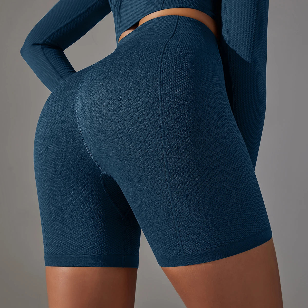 Women Shorts Sports Yoga Shorts Seamless Running Cycling Shorts Breathable Sports Leggings High Waist Summer Workout Gym Shorts