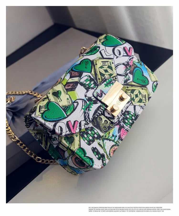 2022 New Women Bags Summer Graffiti Ladies Designer Handbags High Quality Chain Mini Bag Women Messenger Bags For Women Clutch