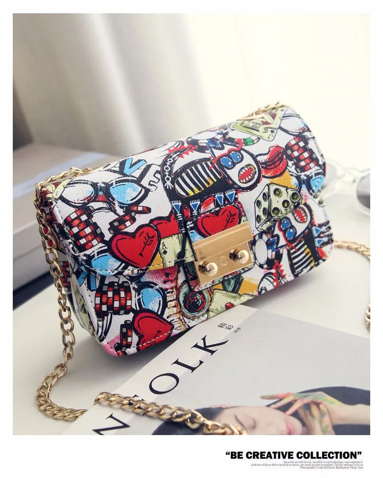 2022 New Women Bags Summer Graffiti Ladies Designer Handbags High Quality Chain Mini Bag Women Messenger Bags For Women Clutch