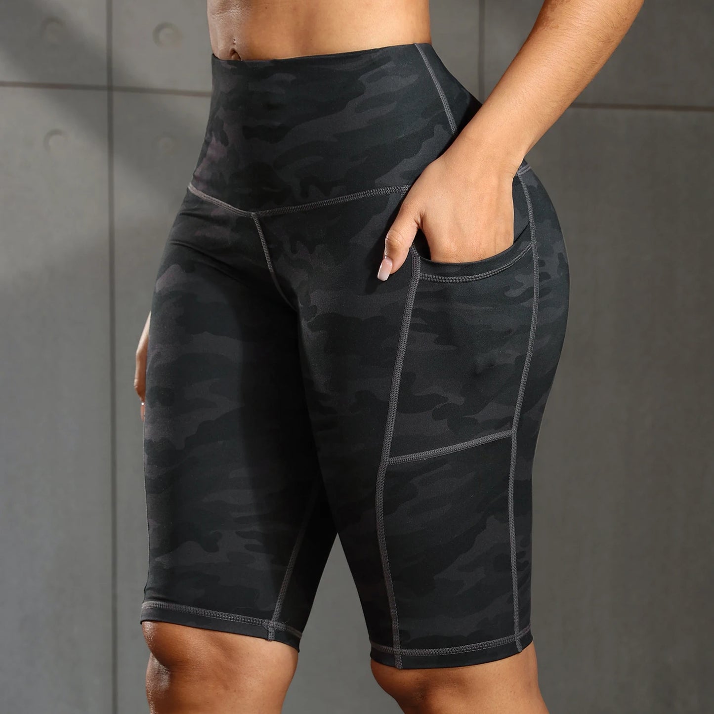CHRLEISURE Women Solid Yoga Shorts with 3 Pockets High Waist Butt Lifting Workout Tights Gym Elastic Cycling Shorts Activewear