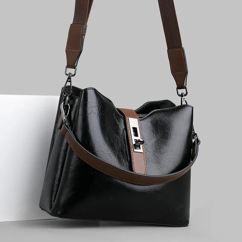 Fashion Bucket Women Casual and Simple Handbag Large Capacity Ladies Cowhide Fashionable Crossbody Tote  Designer Flap