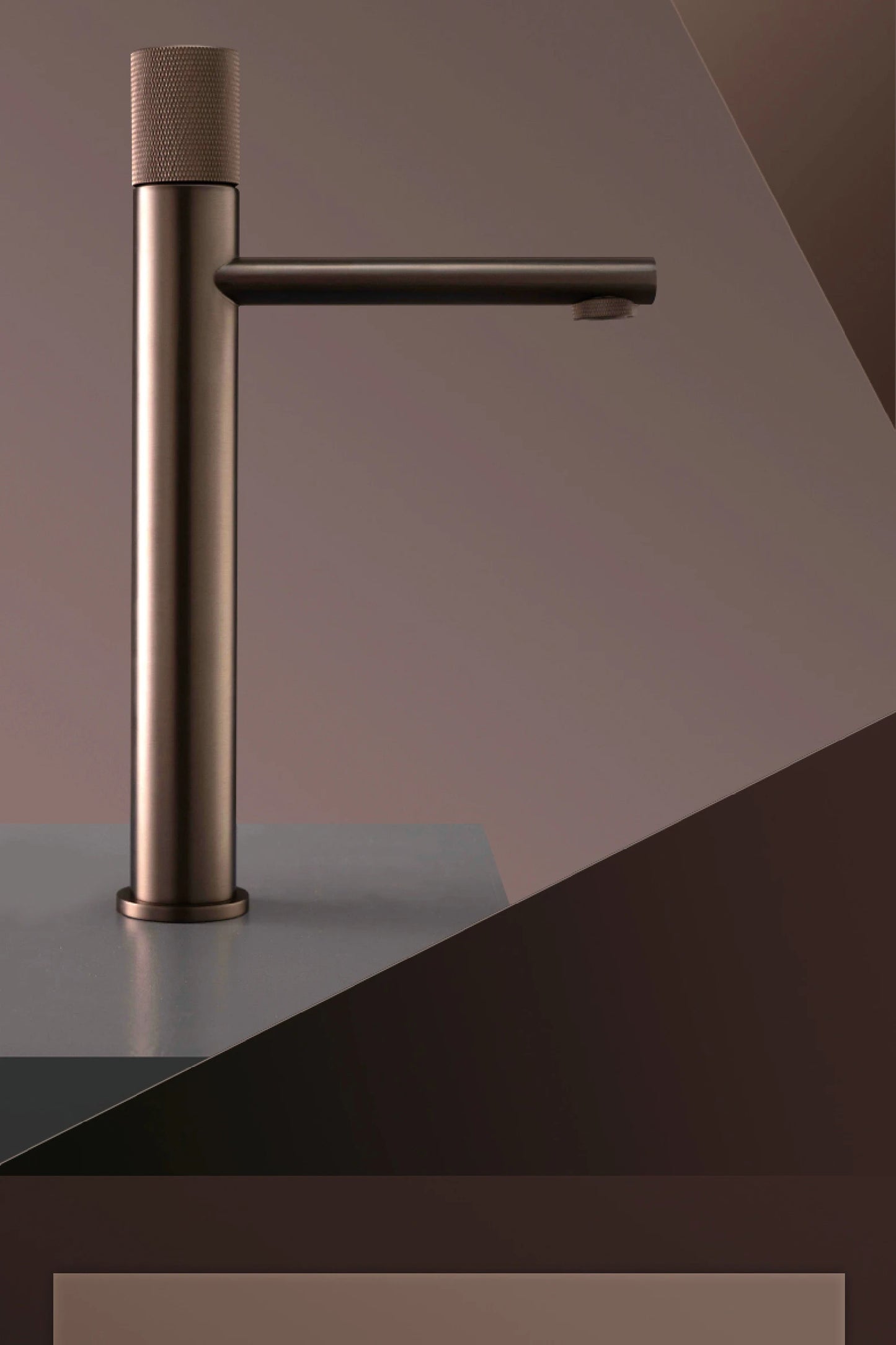 Brass black bathroom faucet round hand washing toilet table under high-end hotel hot and cold faucet