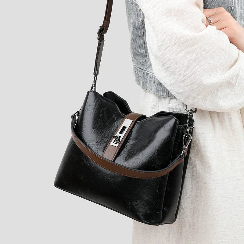 Fashion Bucket Women Casual and Simple Handbag Large Capacity Ladies Cowhide Fashionable Crossbody Tote  Designer Flap